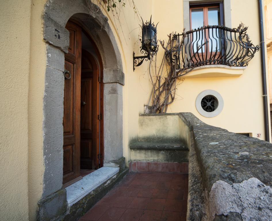 The Clock Houses Borgo Gallodoro Letojanni Luaran gambar
