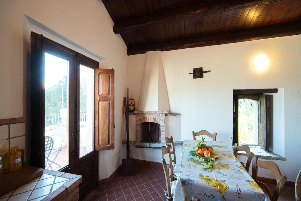 The Clock Houses Borgo Gallodoro Letojanni Luaran gambar