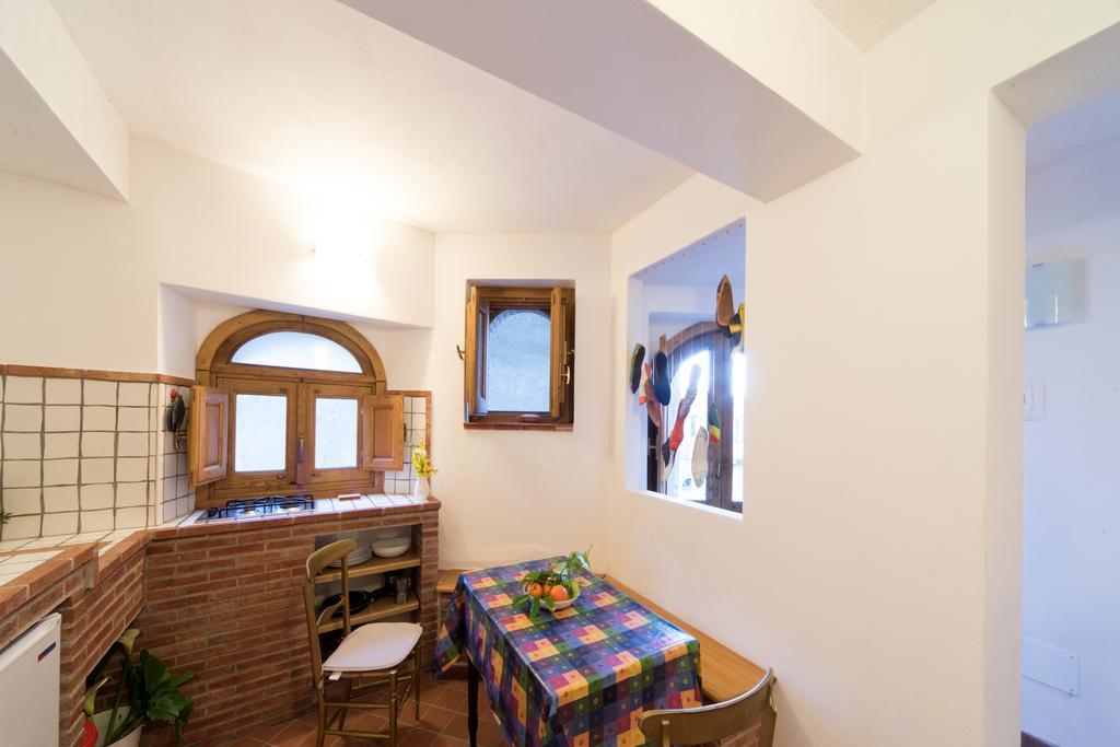 The Clock Houses Borgo Gallodoro Letojanni Luaran gambar