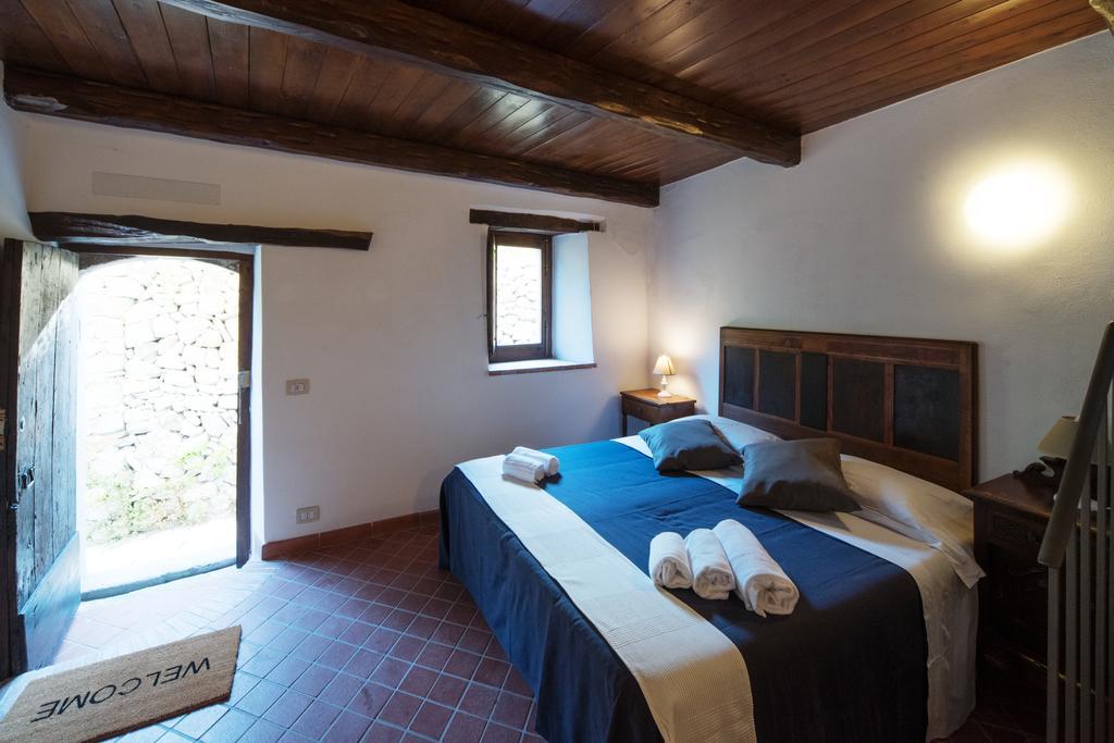 The Clock Houses Borgo Gallodoro Letojanni Luaran gambar