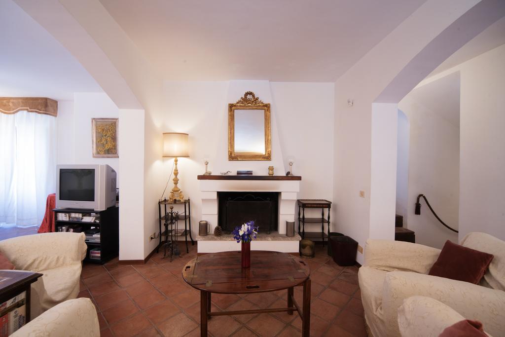 The Clock Houses Borgo Gallodoro Letojanni Luaran gambar