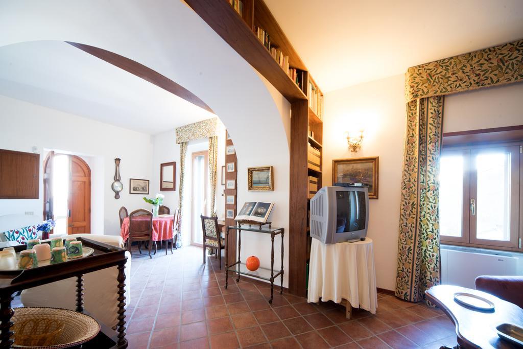 The Clock Houses Borgo Gallodoro Letojanni Luaran gambar