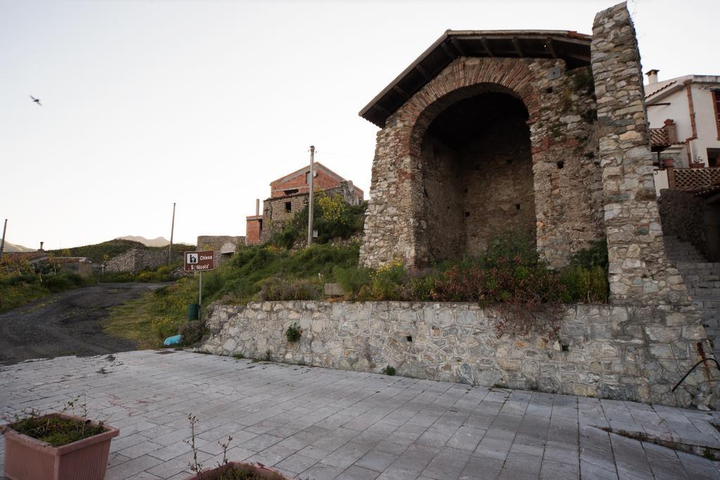 The Clock Houses Borgo Gallodoro Letojanni Luaran gambar